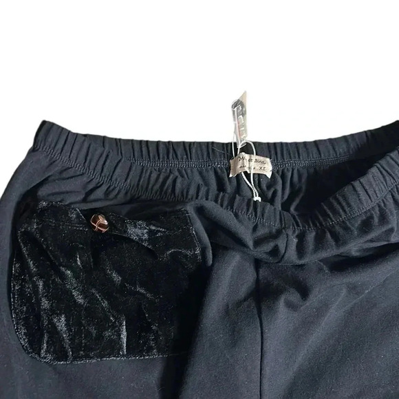 black open cardigan and pants set. Velvet patch pockets, XL.,NWT. Mina et Bina - Picture 11 of 15